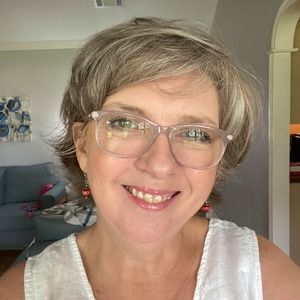 Meet your Posher, Phyllis